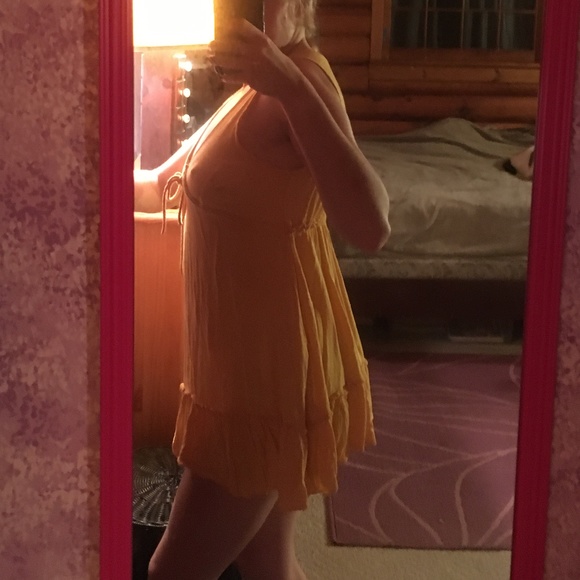 Yellow Waffle Dress - Picture 2 of 8